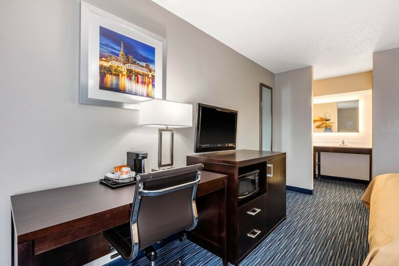 Hotel Comfort Inn
