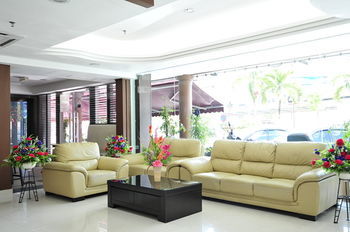 Hallmark Hotel