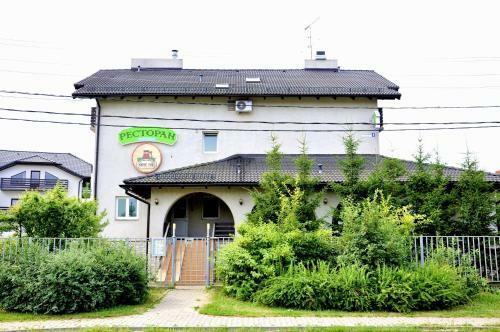 Fat Cat Hotel Domodedovo