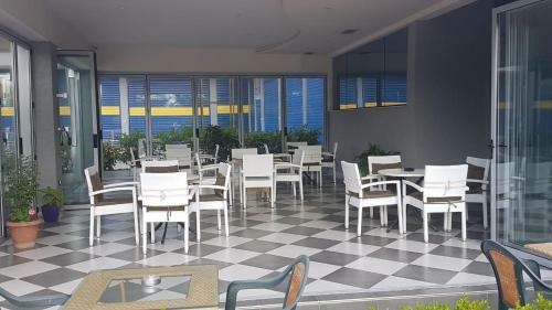 Hotel Kompleksi Gjoni