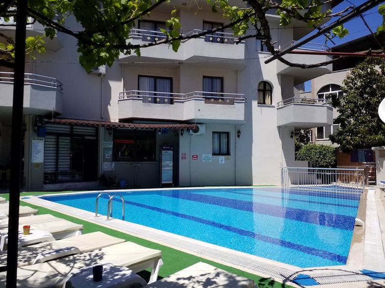 Hotel Kamelya Apartments