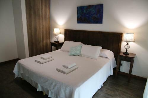 Lodge La Reserva. Caba�as, Apart.