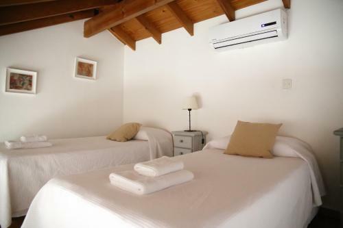 Lodge La Reserva. Caba�as, Apart.