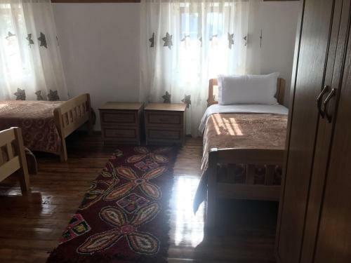Hostal Guest House Sabriu