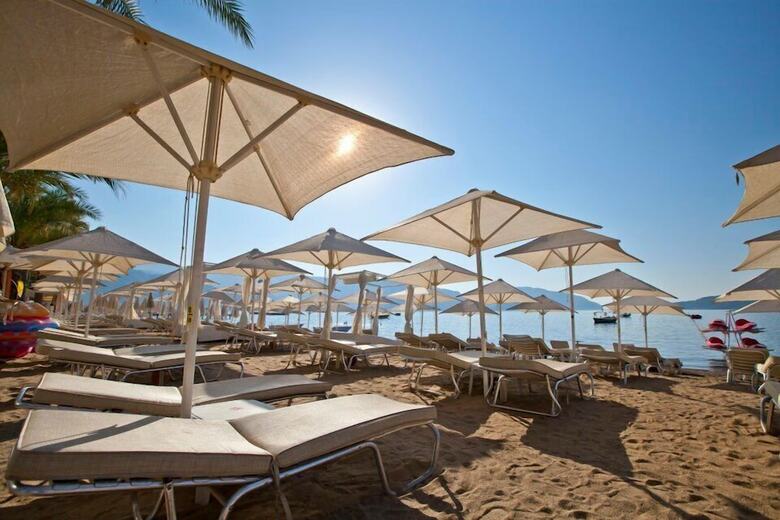 Malibu Beach Hotel