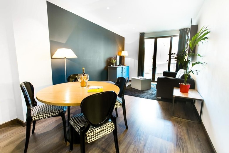 Hotel Cosmopolita Apartments Consell De Cent