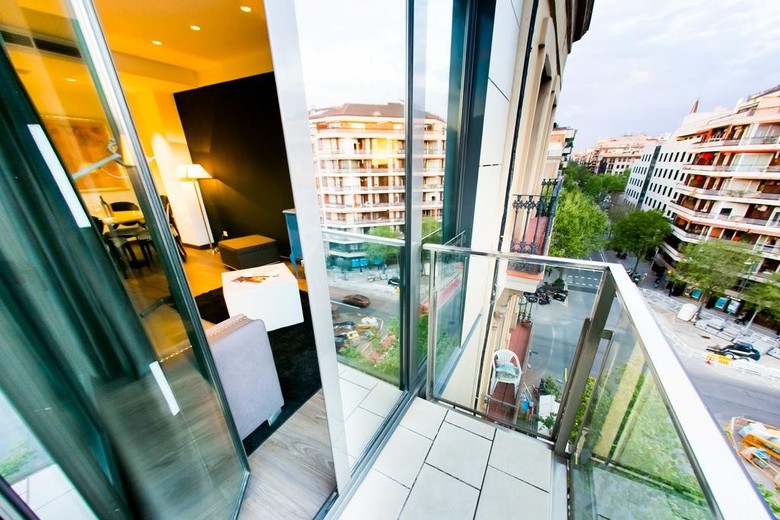 Hotel Cosmopolita Apartments Consell De Cent