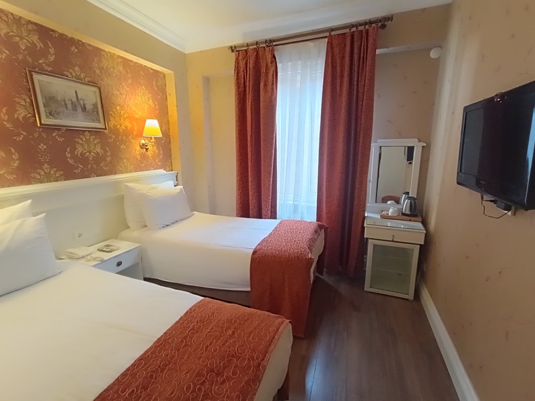 Golden Horn Hotel