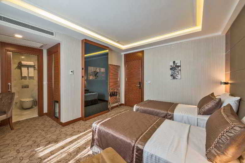 Hotel Grand Tahir