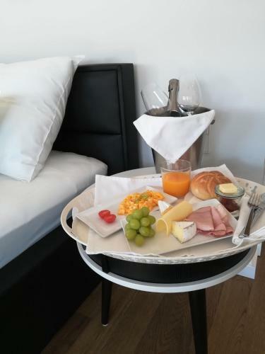 Gapsite Hotel
