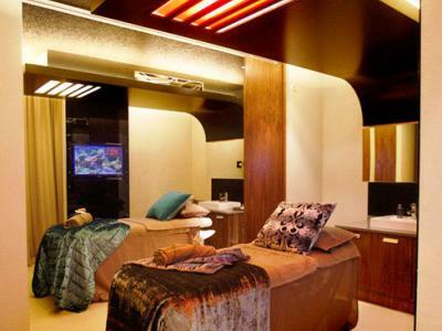 African Pride Crystal Towers Hotel - Spa