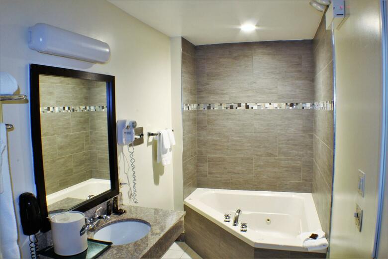 Hotel Wingate By Wyndham Schaumburg / Convention Center