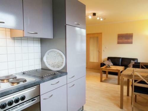 Cozy Apartment In Rommersheim Near Forest