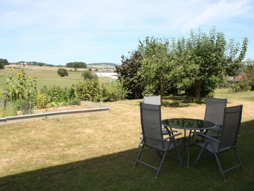 Cozy Apartment In Rommersheim Near Forest