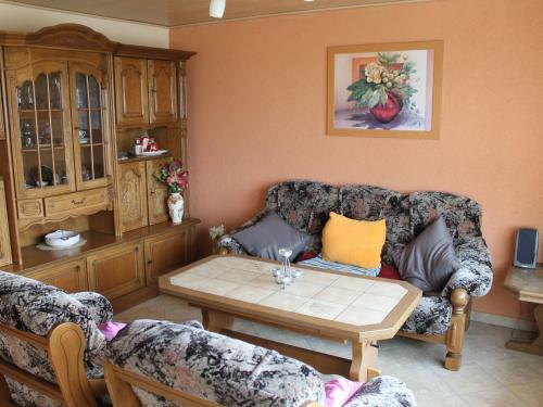 Comfy Farmhouse In Brusow With Garden