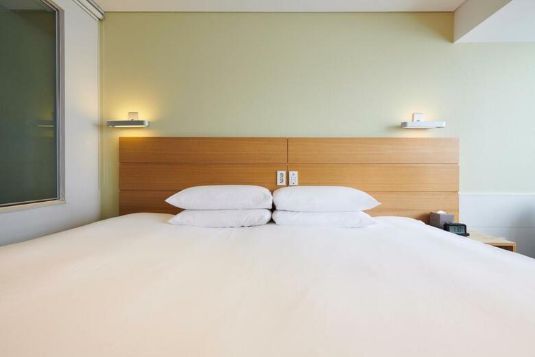 Nine Tree Hotel Myeongdong