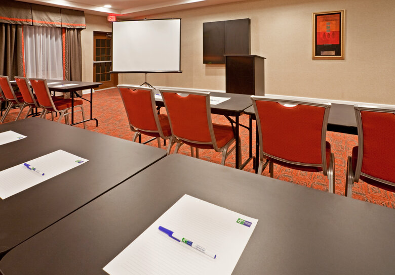 Holiday Inn Express Hotel & Suites Stephenville