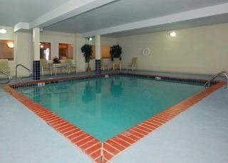 Hotel Quality Inn & Suites Chesterfield Village