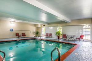 Hotel Quality Inn & Suites Chesterfield Village
