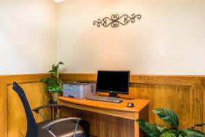 Hotel Quality Inn & Suites Chesterfield Village