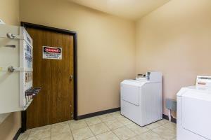 Hotel Quality Inn & Suites Chesterfield Village