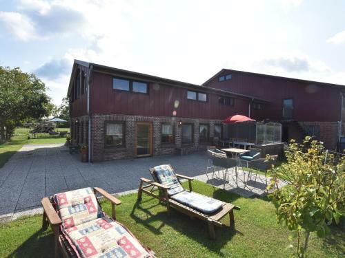 Charming Apartment In Pugholz Near Sea