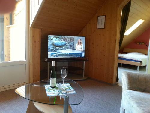 Elegant Apartment In Wolf Mosel With Balcony