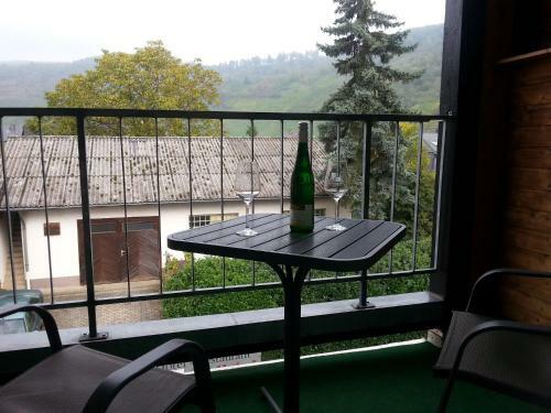 Elegant Apartment In Wolf Mosel With Balcony