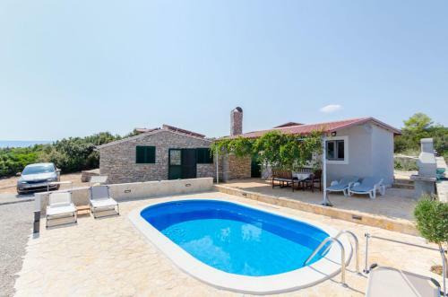 House Plani Rat
