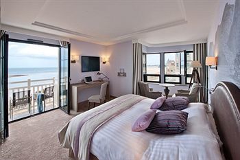 Hotel Le Nouveau Monde