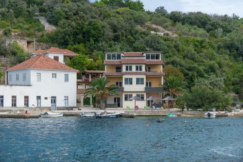 Apartments By The Sea Savar (dugi Otok) - 8128