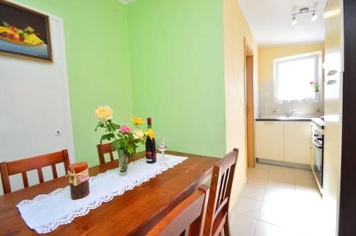 Apartment Brodarica 12642b