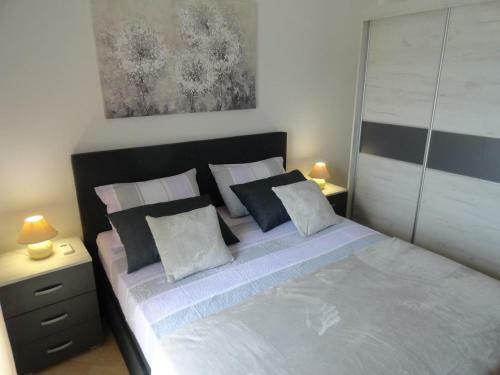 Apartment Brodarica 4195b