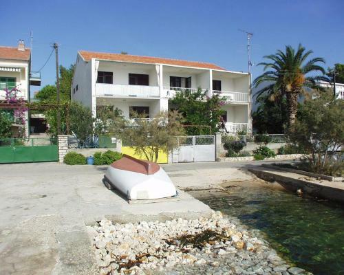 Apartment Brodarica 961c