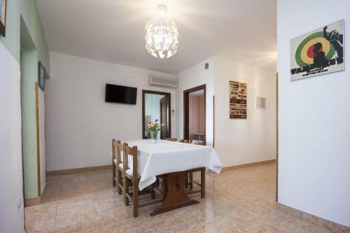 Apartment Brodarica 5736a