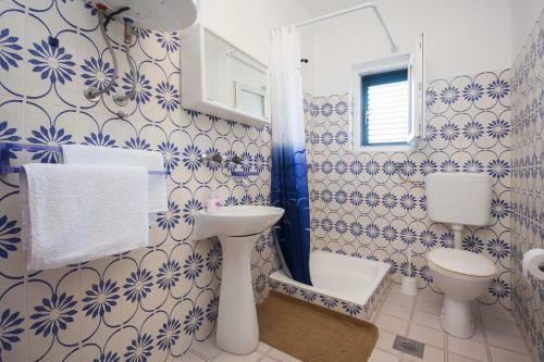 Apartment Brodarica 5736a