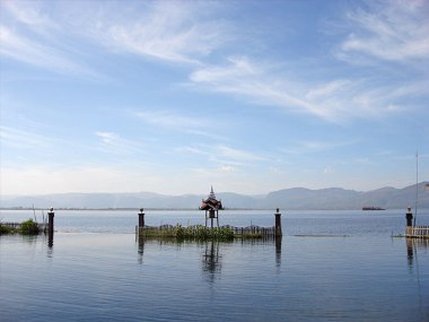 Hotel Paradise Inle Resort