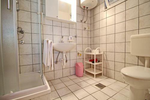Apartments Neven