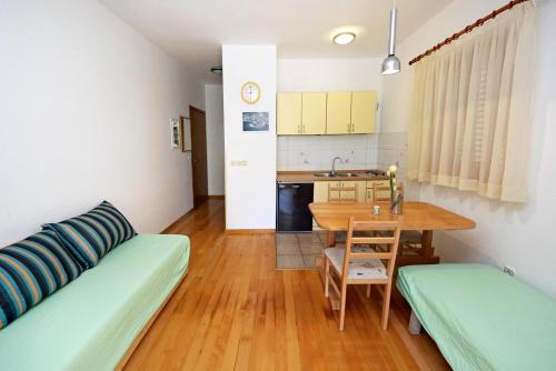 Apartment Zaboric 468b