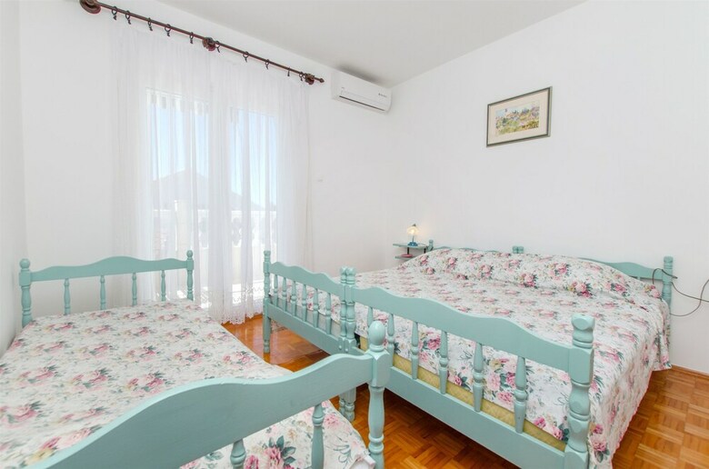 Apartments Ljiljana
