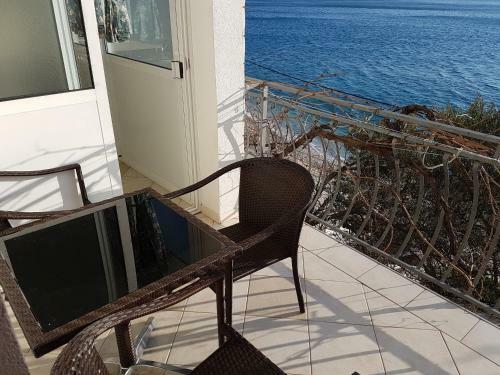 Apartments Maestral