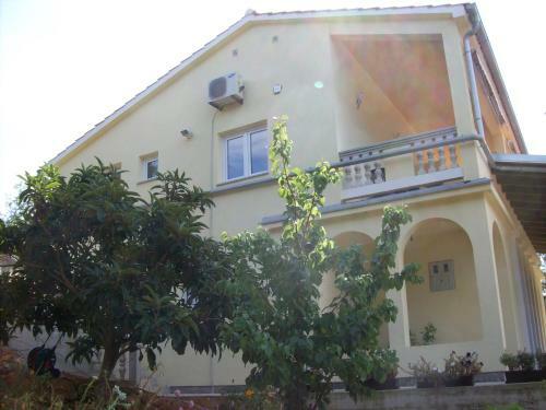 Apartments Hrboka