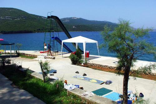 Hostal Twin Room Luka 8132c