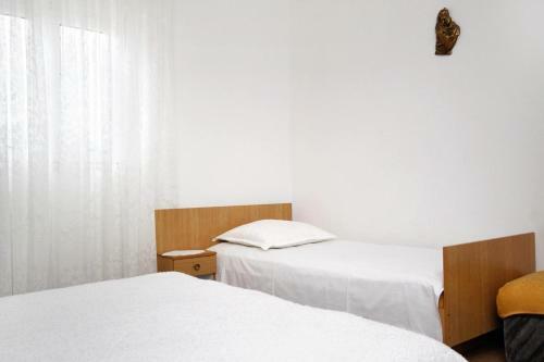 Apartment Metajna 4116a