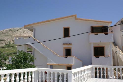 Apartment Metajna 525b