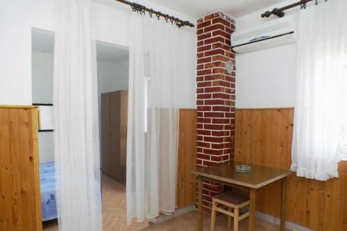 Apartment Metajna 4118a