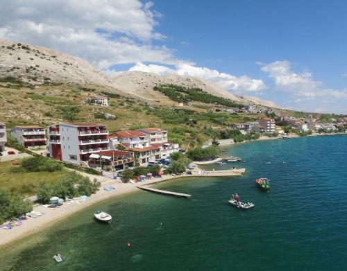 Hostal Double Room Metajna 3305o