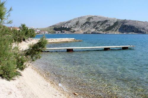 Hostal Double Room Metajna 3305o