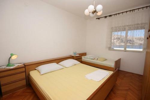 Apartment Metajna 6395b