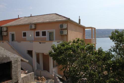 Apartment Metajna 6522e